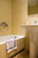 Arethusa Hotel Athens的一间浴室