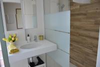 Urban House Siurot 33的一间浴室