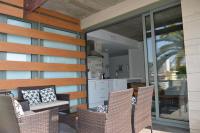 Urban House Siurot 33的阳台或露台