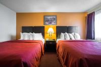 Rodeway Inn Kingman Route 66客房内的一张或多张床位