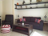 Amazing Condo in Alicante City Center的休息区