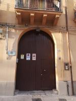 Sunshine Hostel Palermo的门面或入口