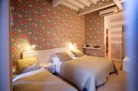 Hotel Bencidormi客房内的一张或多张床位