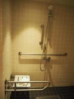 easyHotel Barcelona Fira的一间浴室