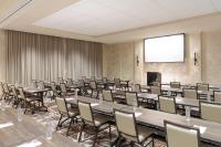 Hyatt Place Sandestin at Grand Blvd的电视和&#47;或娱乐中心