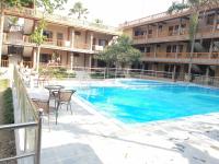 Jungle Safari Lodge- Serenity in the Wild内部或周边的泳池