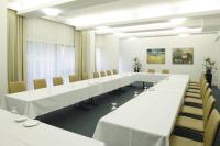 贝斯特韦斯特PLUS旅游酒店商务区和/或会议室