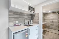 Southwark Hotel & Apartments的一间浴室