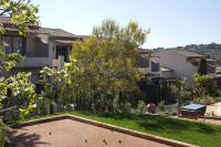 La Bastide de Biot外面的花园