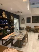 Accra Luxury Apartments at The Gallery的休息区