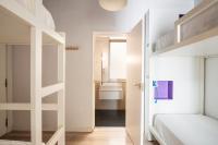 Safestay Madrid Central客房内的一张或多张床位