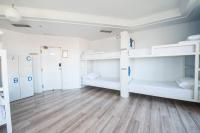 Safestay Madrid Central客房内的一张或多张床位