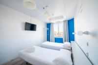 Safestay Madrid Central的电视和/或娱乐中心