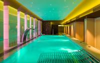 Golden Costa Salou - Adults Only 4* Sup内部或周边的泳池