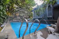 Hotel Raj Palace Udaipur内部或周边的泳池
