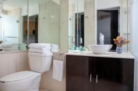 Suites Coben Apartamentos Amueblados的一间浴室