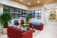 Suites Coben Apartamentos Amueblados的休息区