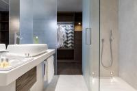 Maritim Hotel Plaza Tirana的一间浴室