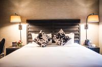 Hotel Hi-Ho - Contactless Check-In客房内的一张或多张床位
