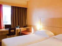 ibis Recife Boa Viagem客房内的一张或多张床位