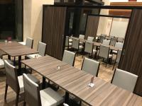 成田国际花园酒店餐厅或其他用餐的地方