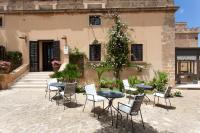 Hotel Baglio Oneto dei Principi di San Lorenzo - Luxury Wine Resort外面的花园