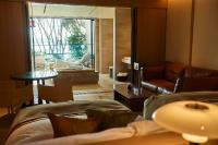 THE HIRAMATSU HOTELS & RESORTS KASHIKOJIMA的休息区