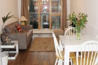 Stylish Wembley Stadium and OVO Arena Apartment, London的休息区