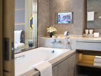 Oasis Aurum 181 Hotel的一间浴室
