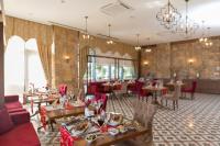 Mary Hotels Alanya的休息区