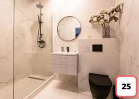 Sienna 41 Boutique Warsaw Apartments的一间浴室
