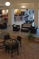 Sun Beach Hotel的休息区