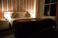 Lauriston &amp; Lawton Court Hotel客房内的一张或多张床位