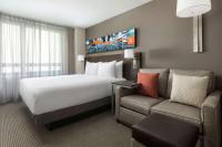 Hyatt Place New York City - Times Square客房内的一张或多张床位