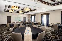 Holiday Inn Express Hotel & Suites Austin NW - Arboretum Area by IHG商务区和/或会议室