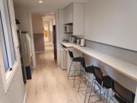Hostal BESTPRICE Barcelona Stadium的厨房或小厨房