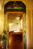 Eco-Logic, Resort for Charity客房内的一张或多张床位