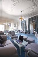 Best Western Moores Central Hotel的休息区