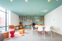 Apparthotel Le Hüb Grenoble的休息区