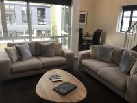 Southwark Hotel & Apartments的休息区