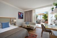 Royal Beach Eilat by Isrotel Exclusive客房内的一张或多张床位