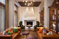 The Plaza Hotel Pioneer Park的休息区