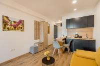 SkyView apartments的厨房或小厨房