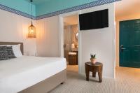 U Splash Resort Eilat客房内的一张或多张床位