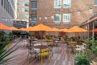 Vignette Collection Yours Truly DC by IHG餐厅或其他用餐的地方
