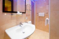 Boutique Hotel Puccini的一间浴室
