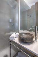 B&B HOTEL Tarragona Centro Urbis的一间浴室