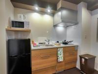 Hotel S-Presso Central的厨房或小厨房