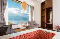 Aishe Honeymoon Erhai Lake Sea View Guesthouse的休息区