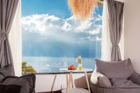 Aishe Honeymoon Erhai Lake Sea View Guesthouse的休息区